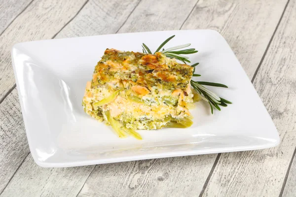 Somon ve brokoli ile lezzetli güveç