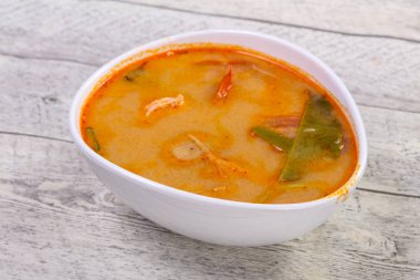 Ünlü Tay Tom Yam çorbası