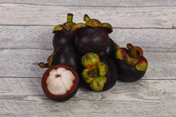 Fruta exótica deliciosa doce - Mangostão — Fotografia de Stock