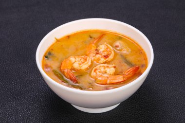 Ünlü Tay Tom Yam çorbası