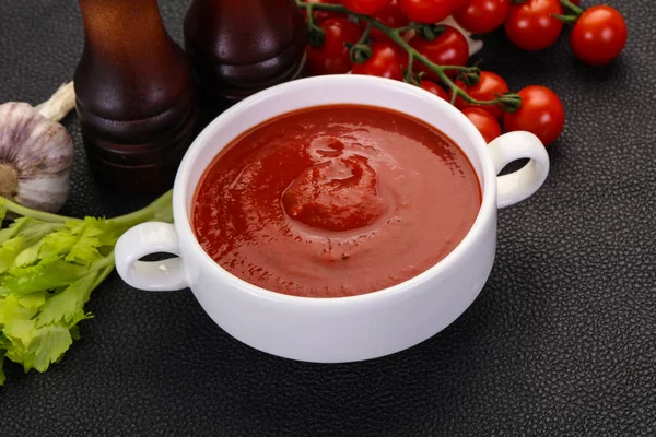 Medelhavet tomatsoppa — Stockfoto