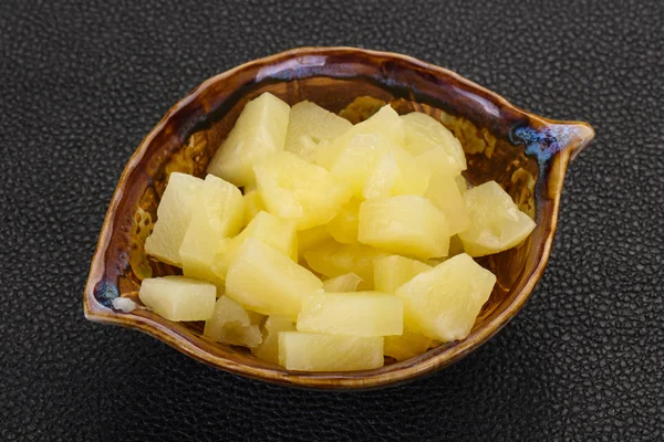 Gemarineerde ananas stukjes — Stockfoto