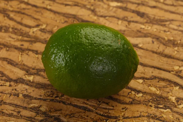 Dojrzałe zielone limonki — Zdjęcie stockowe