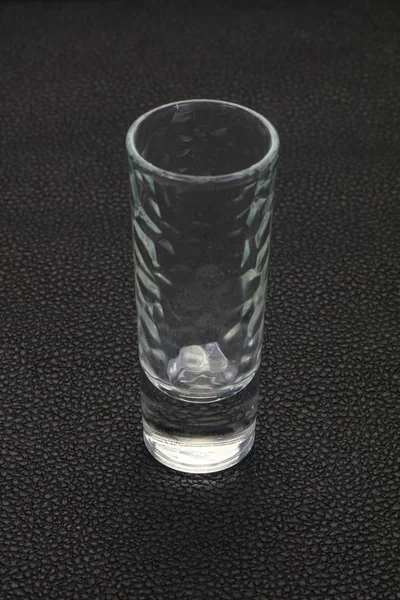 Copo de vidro vazio — Fotografia de Stock