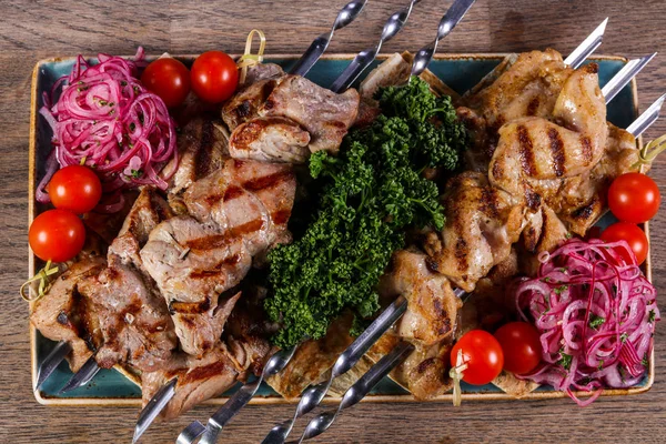 Grillad kyckling och fläsk — Stockfoto