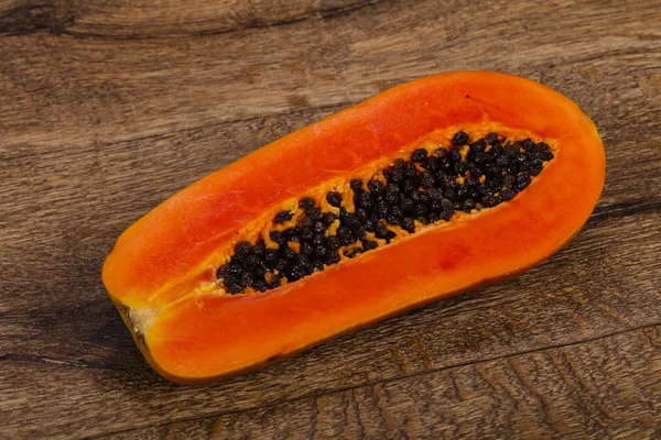 Delicioso saboroso fruta madura Papaia — Fotografia de Stock