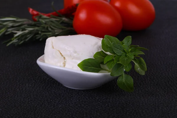 Pelota italiana de queso Mozzarella —  Fotos de Stock