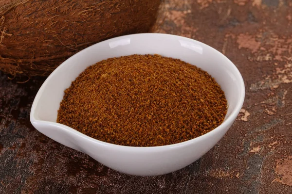 Kase Hindistan cevizi kahverengi şeker — Stok fotoğraf