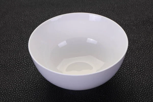 Empty ceramic bowl — Stock Photo, Image