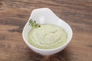 Otlar ile yazlık krem snack