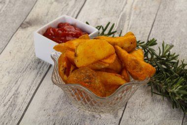 Kızarmış patates dilimleri