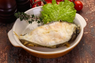 Wolffish biftek pişmiş