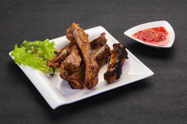 kavrulmuş Domuz kaburga