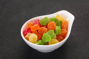 tatlı meyve şekerlenmiş