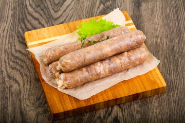 Doğal sosis ızgara için