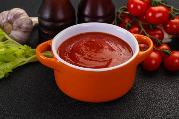 Sopa de tomate mediterránea —  Fotos de Stock