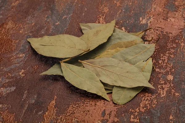 Dry laurel leaves