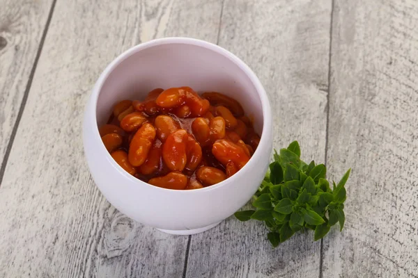 Rene al forno con salsa di pomodoro — Foto Stock