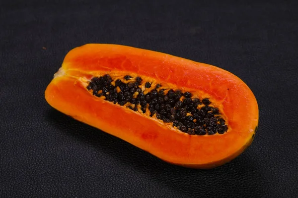 Delicioso saboroso fruta madura Papaia — Fotografia de Stock