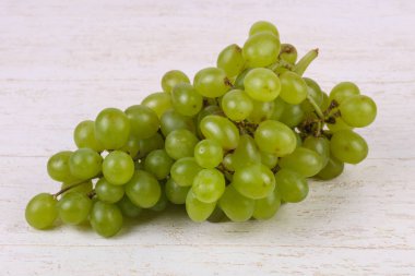 Tatlı Yeşil üzüm şube
