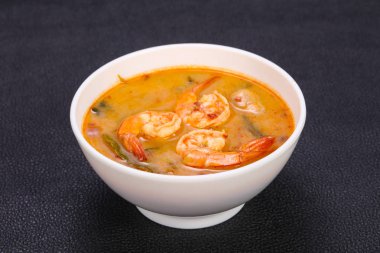 Ünlü Tay Tom Yam çorbası