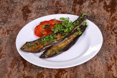 Izgara patlıcan biber ile