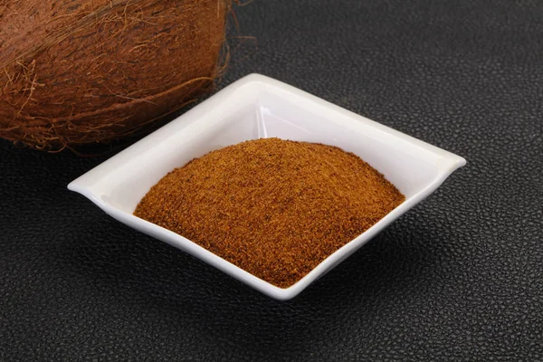 그릇에 코코넛 갈색 설탕 — 스톡 사진