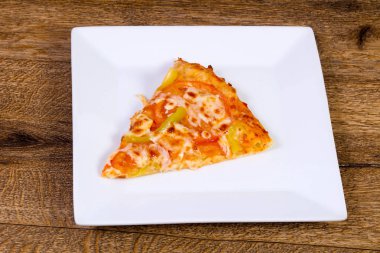 Dolmalık biber pizza