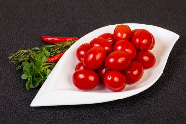 Turşu kiraz domates