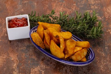 Kızarmış patates dilimleri