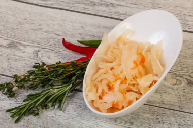 Salamura lahana - lahana turşusu