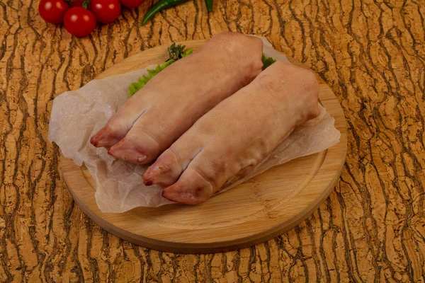 Raw pig\'s hoof