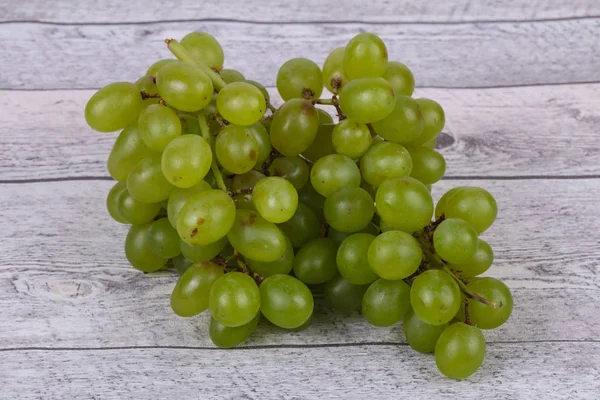 Сладкий зелёный виноград — стоковое фото