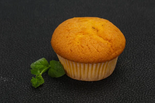 Dolce gustoso muffin servito menta — Foto Stock
