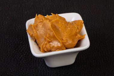 Lezzetli fıstık ezmesi