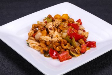 ile sebze kızarmış domuz eti