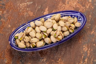 Fıstıklı fındık yığını