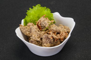 Krem ve kuru domates ile tavuk karaciğeri