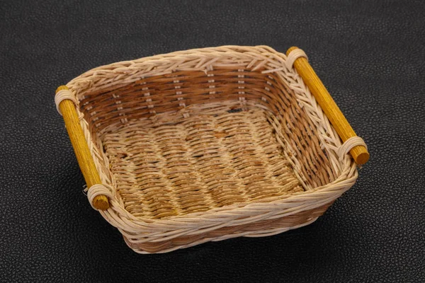 Empty wicker bowl — Stock Photo, Image