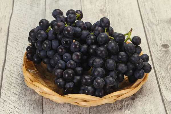 Frische reife süße rote Trauben — Stockfoto