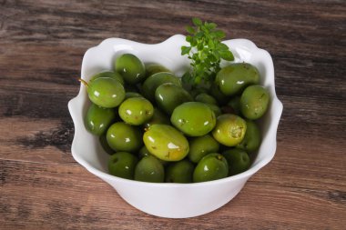 Kasede Yeşil Campo Gerçek zeytin