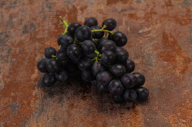Taze olgun tatlı kırmızı üzüm