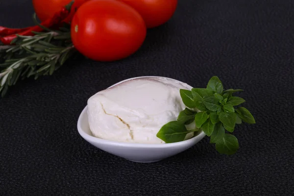 Italiaanse Mozzarella Kaas bal — Stockfoto