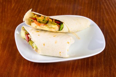 Saucage ile Tortilia