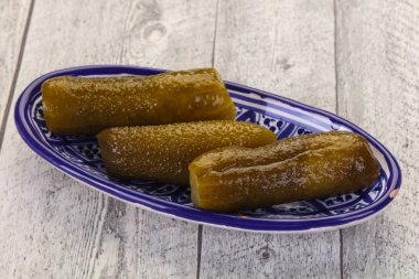 Ev yapımı salatalık turşusu