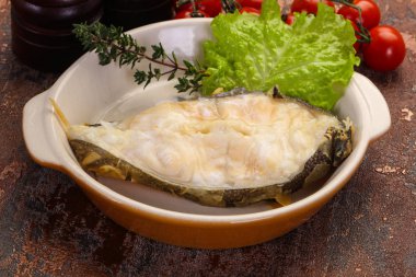 Wolffish biftek pişmiş