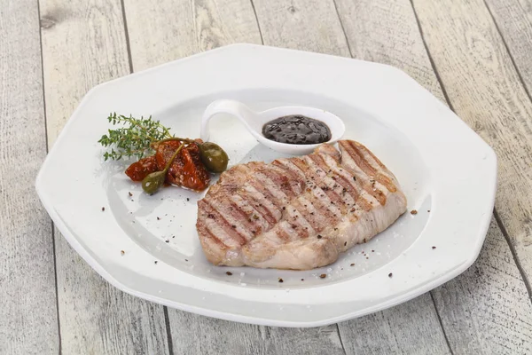 Grilovaný Vepřový steak s pepřovou omáčkou — Stock fotografie