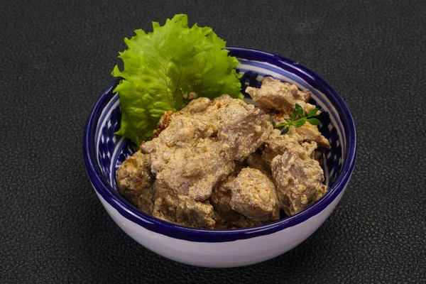 Chicken liver with cream and dry tomatoes — Stock Photo, Image