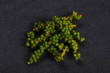 Çiğ taze yeşil biber Mısır