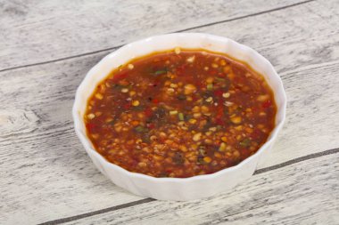 Tay tarzı baharatlı biber sos 